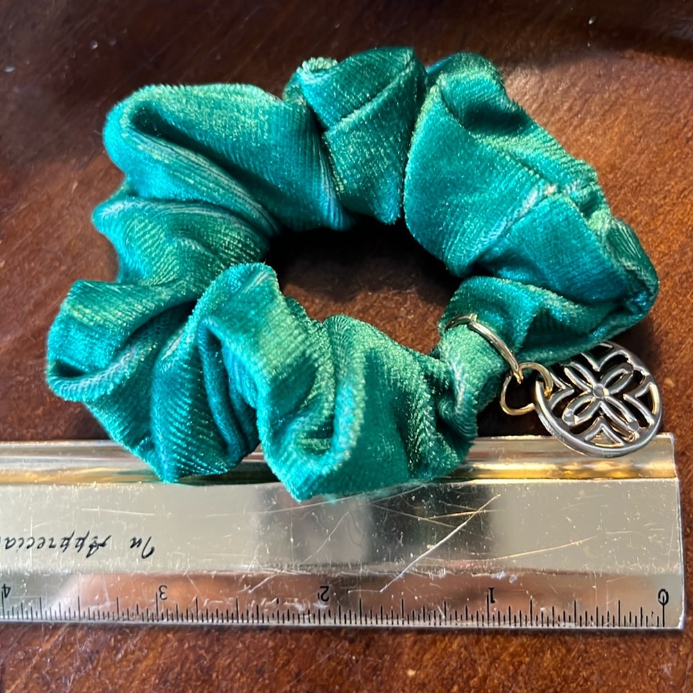 Lilly Pulitzer Green Hair Scrunchy with Charm